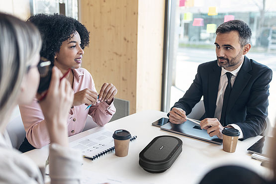 SmartMeeting Bluetooth Conference Microphone with Sembly Meeting Assistant